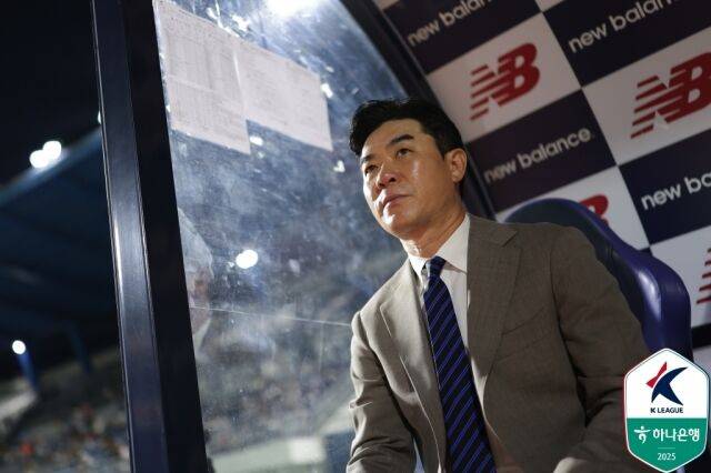 윤정환 인천 유나이티드 감독./프로축구연맹