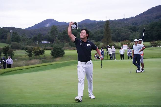[서울=뉴시스] 전가람, 한국프로골프(KPGA) 투어 최경주 인비테이셔널 우승. (사진=KPGA 홈페이지 캡처) 2025.09.28. photo@newsis.com *재판매 및 DB 금지