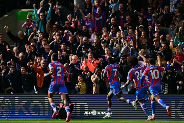 크리스탈 팰리스의 골 세리머니. /AFPBBNews=뉴스1