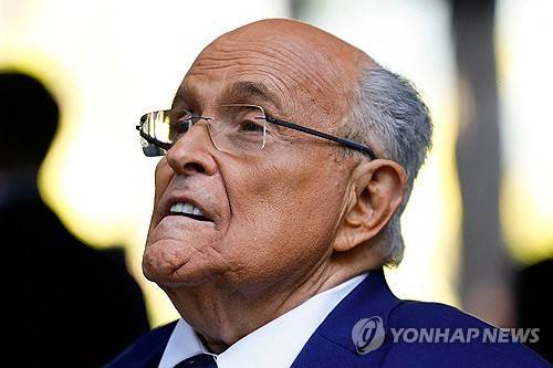 루디 줄리아니 전 뉴욕시장 (뉴욕 로이터=연합뉴스 자료사진) 2025년 9월 11일 뉴욕에서 열린 '9·11 테러공격' 24주년 희생자 추모식에 참석한 루디 줄리아니 전 뉴욕시장. (REUTERS/Kylie Cooper/File Photo) 2025.9.28.