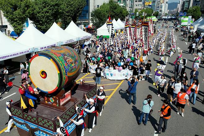 ▲ 지난 26일부터 28일까지 제29회 부평풍물대축제가 부평지역 일대에서 열렸다. /사진제공=인천 부평구