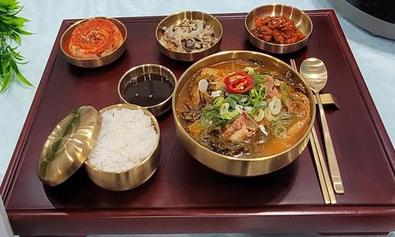 죽전(서울)휴게소 용인 성산 한돈 뼈해장국. 사진=한국도로공사 서울경기본부