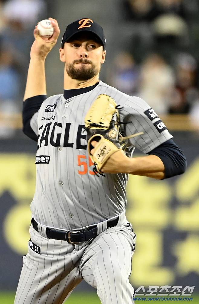 25일 잠실야구장에서 열린 한화와 두산의 경기, 한화 선발투수 와이스가 역투하고 있다. 잠실=허상욱 기자wook@sportschosun.com/2025.09.25/