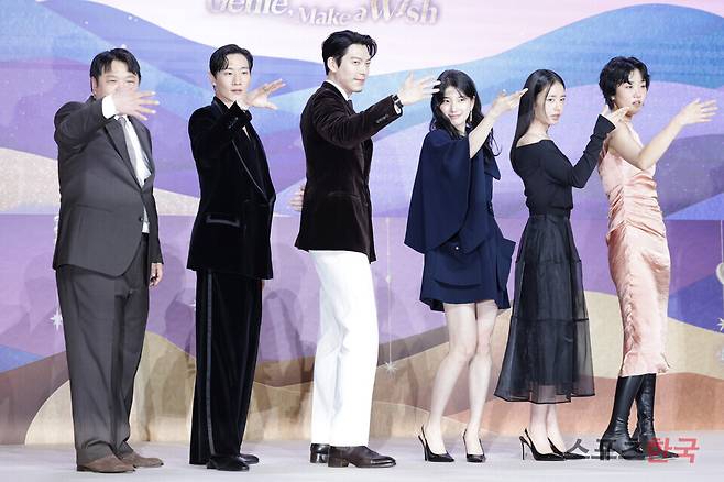 넷플릭스 오리지널 시리즈 '다 이루어질지니' 제작발표회에 참석한 배우 고규필, 노상현, 김우빈, 수지, 안은진, 이주영. 25.9.25 ⓒ이혜영 기자 lhy@hankooki.com