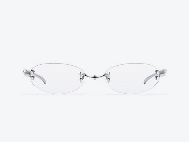 Gentle Monster 독특한 브릿지 디자인이 특징인 미래적인 무테안경.