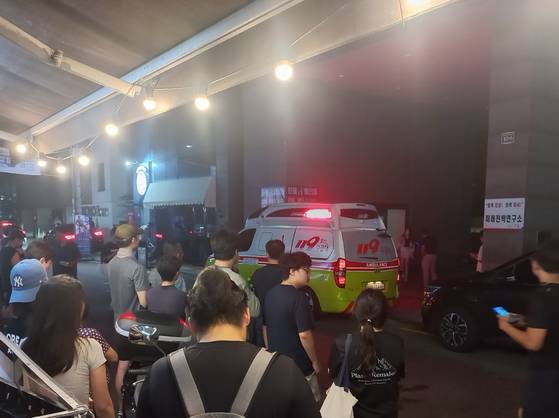 26일 오후 9시50분쯤 서울 강서구 등촌역 인근 건물에서 3명이 추락하는 사건이 발생했다. 사진 독자제공