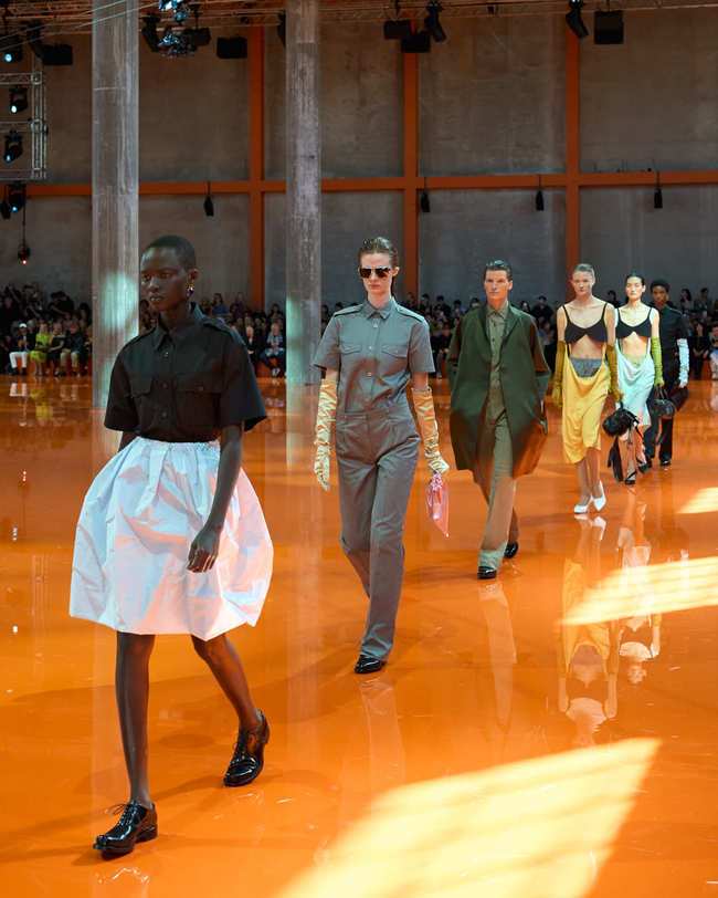 프라다(PRADA) 제공