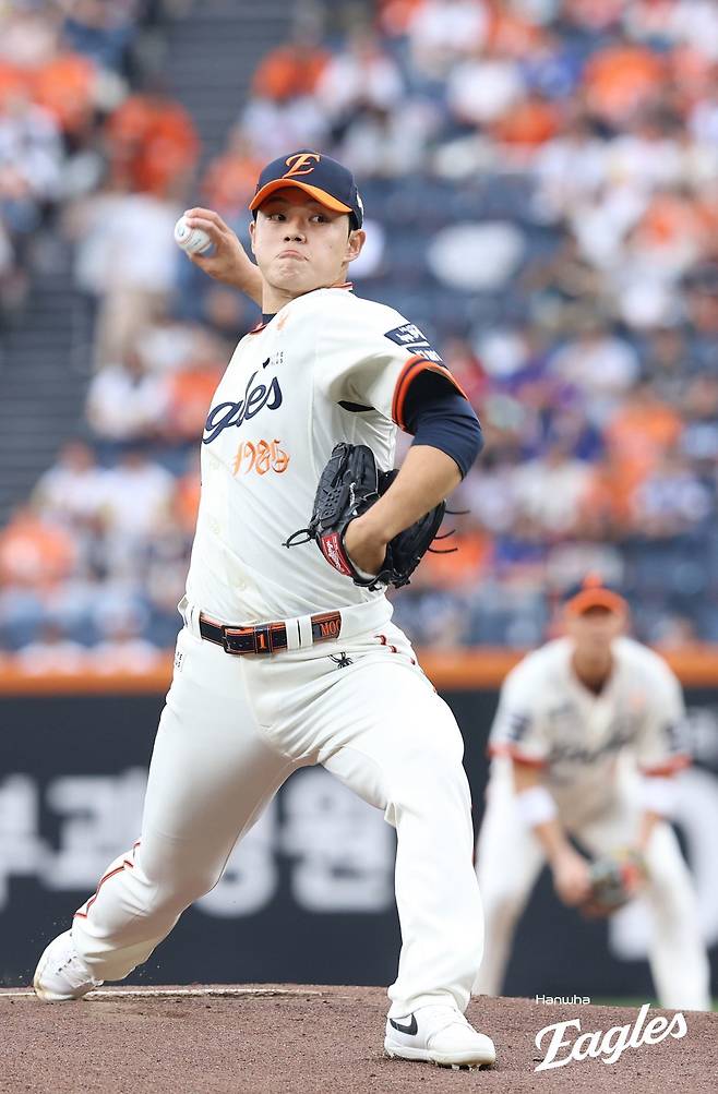 한화 문동주가 27일 대전한화생명볼파크에서 열린 LG전에 선발등판해 역투하고 있다. 사진제공｜한화 이글스