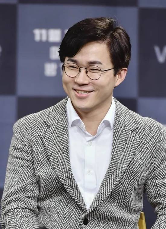 슈카(본명 전석재).