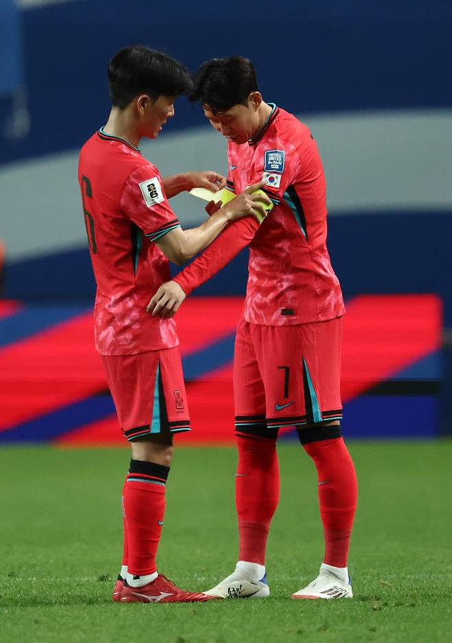 황인범과 손흥민. 사진=연합뉴스