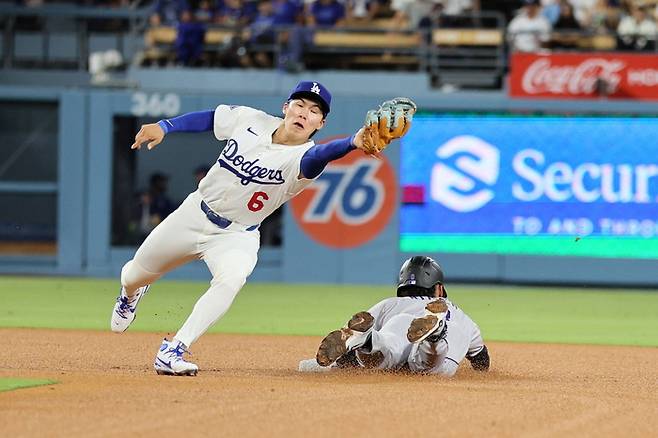김혜성은 ‘스타 군단’ 다저스에서 한정된 기회를 받았다. 그래도 다양한 포지션을 소화할 수 있다는 걸 증명했다. 사진 | EPA 연합뉴스