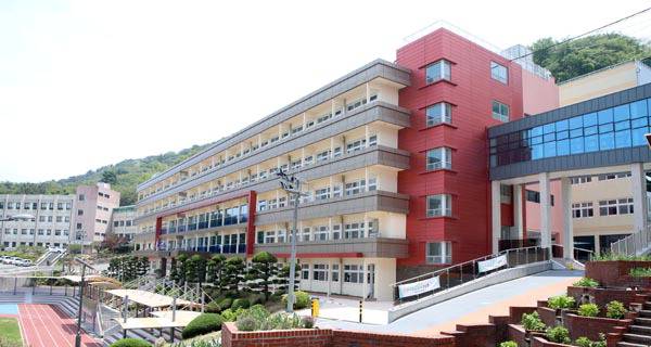 부산여자상업고등학교 전경. 부산여자상업고등학교 제공