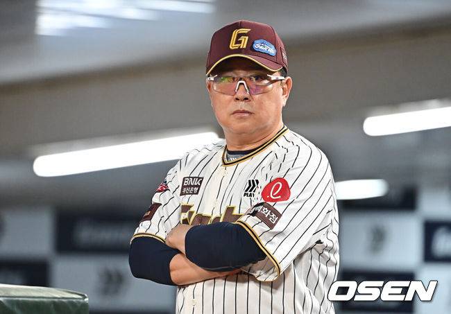 [OSEN=이석우 기자] 롯데 김태형 감독. 2025.09.26 / foto0307@osen.co.kr