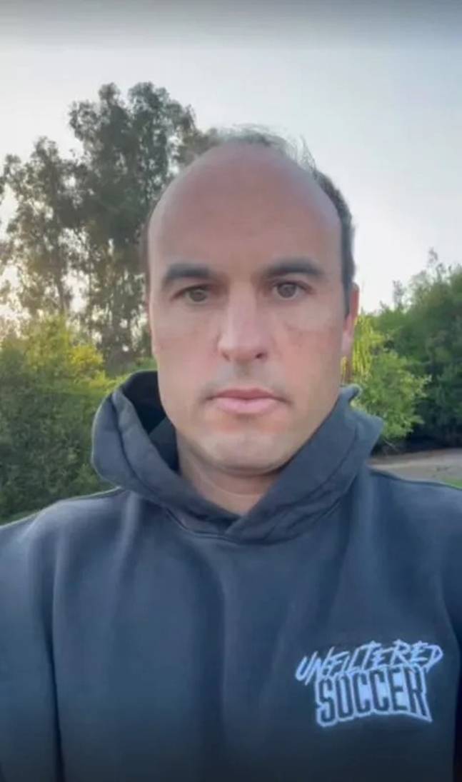 SNS에 영상을 남긴 도노반의 최근 모습. /사진=더 선 캡처