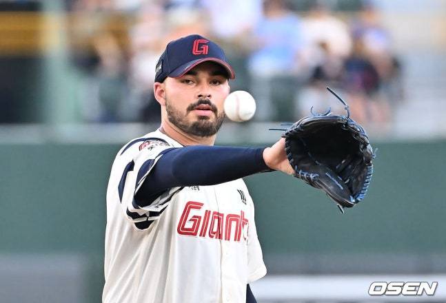 롯데 외국인 투수 감보아.