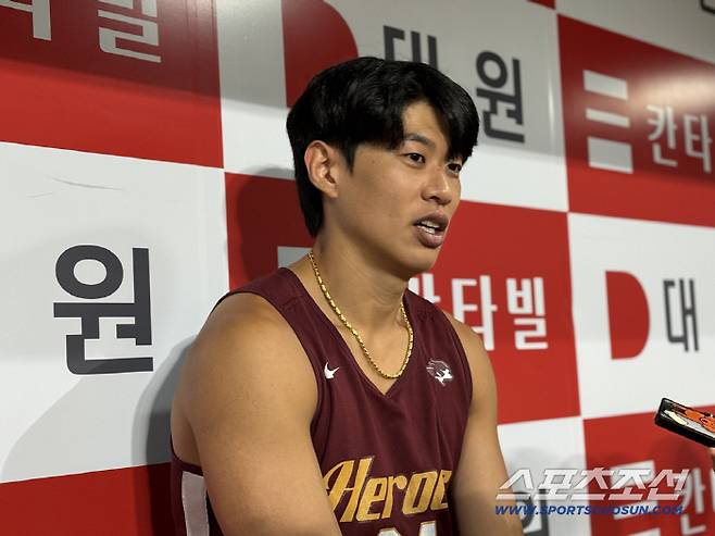 30일 고척스카이돔에서 인터뷰하는 송성문. 사진=나유리 기자