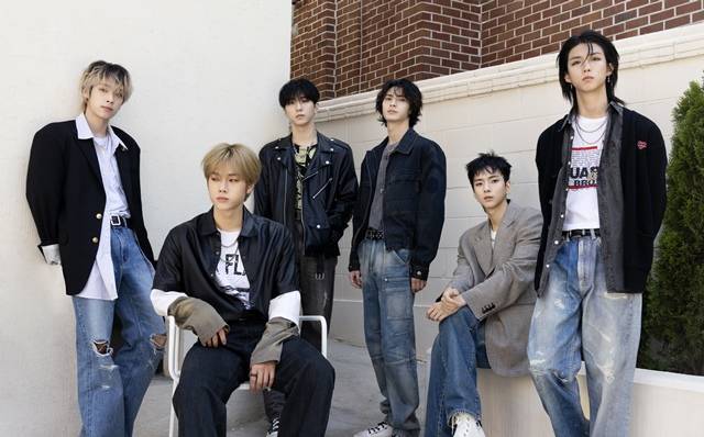 밴드 엑스디너리 히어로즈가 24일 새 미니 앨범 'LXVE to DEATH'를 발매한다./JYP엔터테인먼트