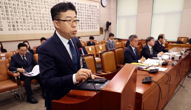 신용해 전 법무부 교정본부장. 김경호 선임기자 jijae@hani.co.kr