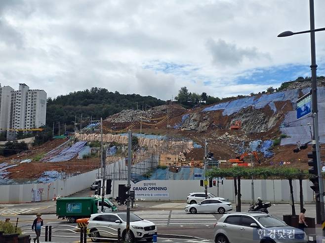 경기도 광명시 철산동 '철산역자이' 현장 전경. 사진=이송렬 기자.