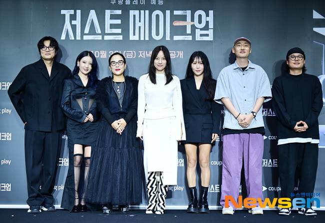 왼쪽부터 이진수, 이사배, 정샘물, 이효리, 서옥, 심우진 PD, 박성환 PD