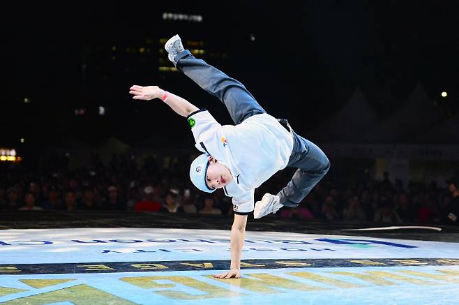 2025 브레이킹 K 시리즈 2차 대회 일반부 비걸 부문에서 우승한 권성희(Starry). 대한민국댄스스포츠연맹