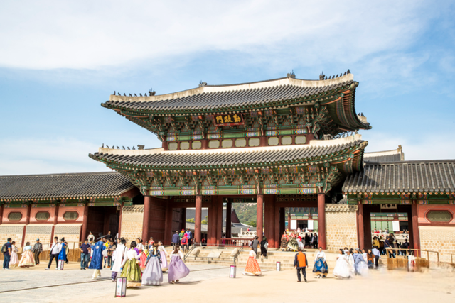 한국관광공사가 추석 당일이나 연휴 기간 무료로 개방 관광지를 소개했다. 경복궁 전경. 한국관광공사