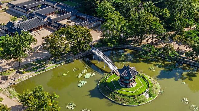 경복궁 향원정