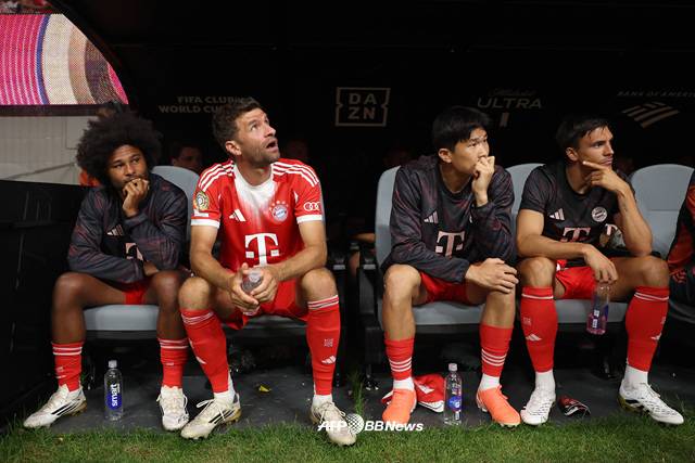 김민재(오른쪽에서 두 번째). /AFPBBNews=뉴스1