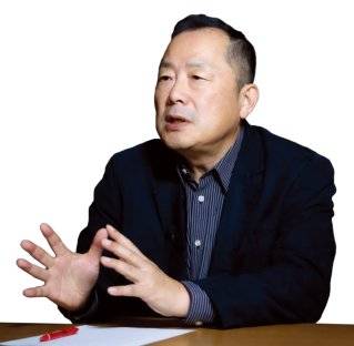 삼성SDS 중국법인장 등을 지낸 중국 전문가 이철 박사. 박해윤 기자