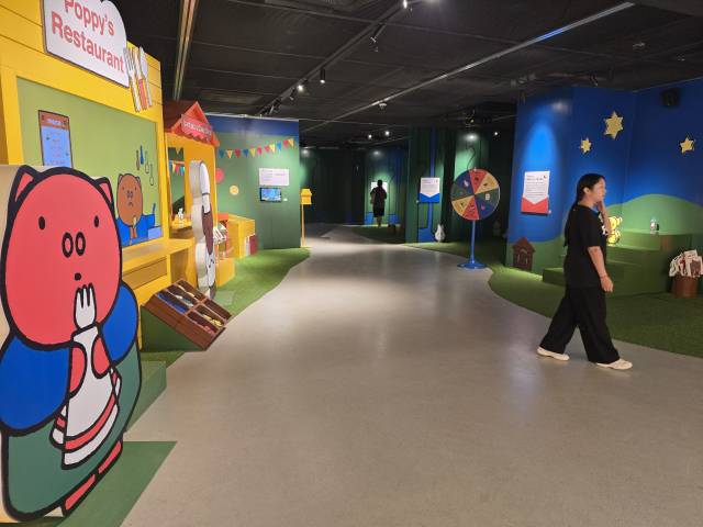 부산 수영구 포디움다이브M에 열리고 있는 '미피 70주년 생일 기념전:미피와 마법 우체통' 전시장 모습. 피플리 제공