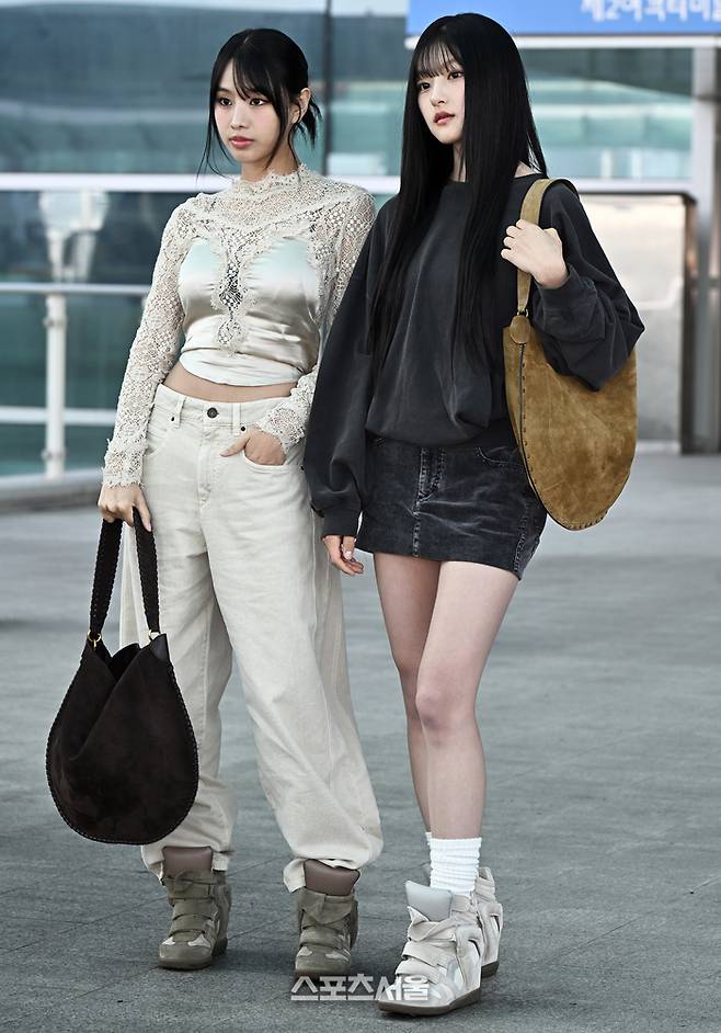 키스오브라이프(KISS OF LIFE)의 나띠와 하늘(오른쪽). 이주상기자 rainbow@sportsseoul.com