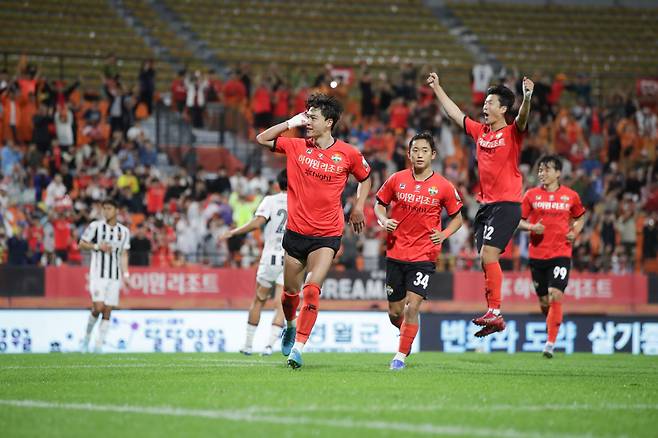 강릉하이원아레나/ K리그1/ 강원FC vs FC서울/ 강원 김건희 PK득점/ 골 세레머니/ 사진 김경태