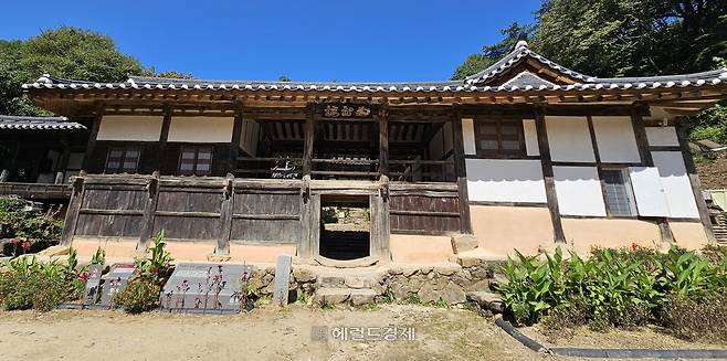 봉정사 영산암 우화루