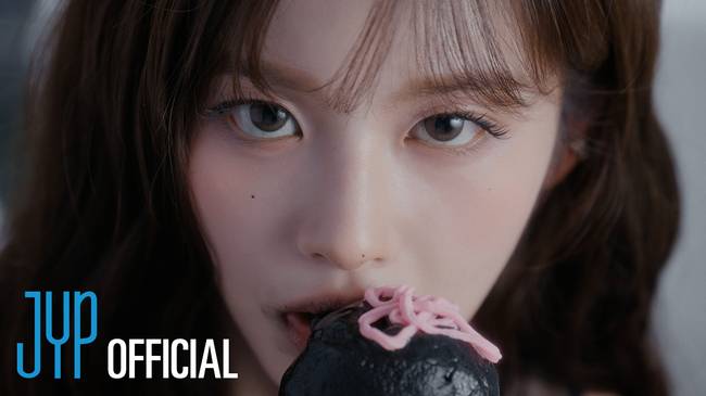 JYP엔터테인먼트 제공