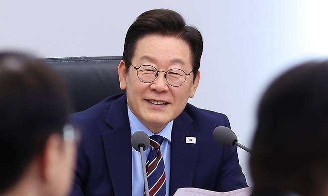 이재명 대통령이 2일 용산 대통령실에서 수석보좌관회의를 주재하고 있다. 연합뉴스