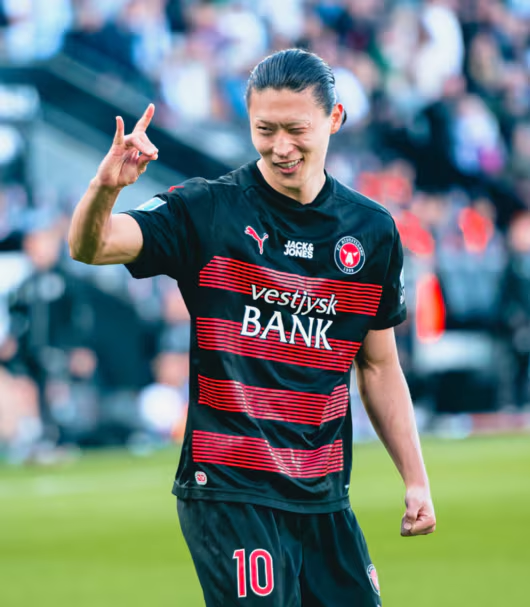 팀 승리 후 기뻐하는 조규성. 미트윌란 인스타그램 캡처