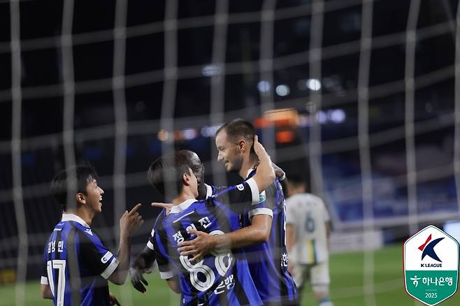 인천 유나이티드 외국인 공격수 스테판 무고사. /사진=한국프로축구연맹 제공