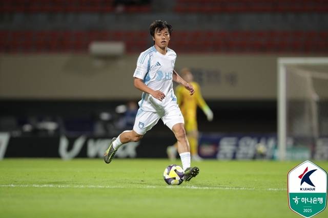 고승범 골대. /사진=한국프로축구연맹 제공