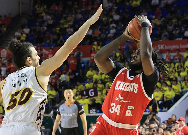 <yonhap photo-4804=""><저작권자 ⓒ 1980-2025 ㈜연합뉴스. 무단 전재 재배포 금지, AI 학습 및 활용 금지></yonhap>