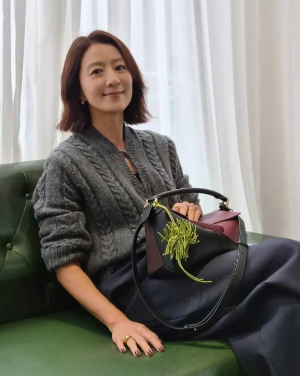 김희애 소셜 미디어