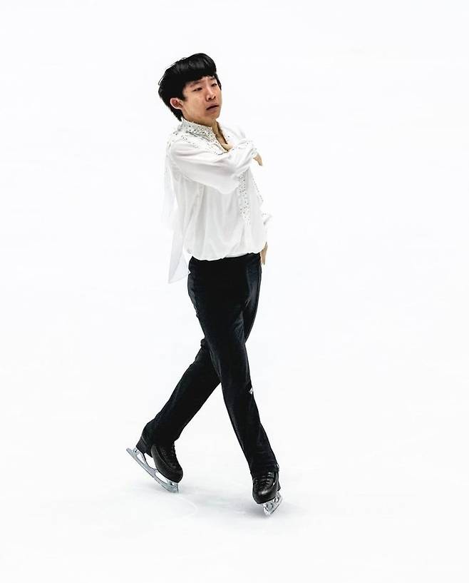 [서울=뉴시스] 피겨 스케이팅 국가대표 최하빈이 3일(한국 시간) 폴란드 그단스크에서 열린 2025~2026시즌 국제빙상경기연맹(ISU) 피겨스케이팅 주니어 그랑프리 6차 대회 남자 싱글 쇼트프로그램에서 연기를 펼치고 있다. (사진=ISU 공식 SNS 캡처) 2025.10.03. *재판매 및 DB 금지