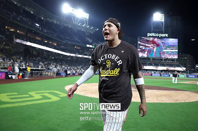 ▲ 샌디에이고 파드리스가 2년 연속 포스트시즌에 진출했다. 매니 마차도가 기뻐하는 모습.