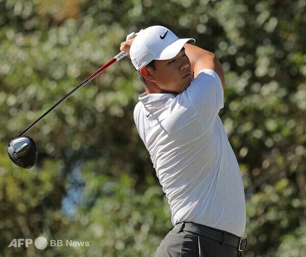 2025년 미국프로골프(PGA) 투어 가을 시리즈 샌더슨 팜스 챔피언십에 출전한 김주형 프로가 2라운드에서 경기하는 모습이다. 사진제공=ⓒAFPBBNews = News1 (사진을 무단으로 사용하지 마십시오.)