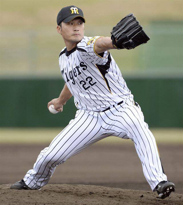 한신 시절 오승환이 역투하고 있는 모습. 연합뉴스