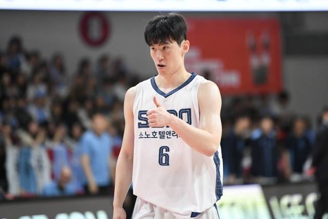 이정현은 7개의 3점슛을 시도했으나 모두 실패했다. 10점을 기록했지만 아쉬움이 큰 시즌 첫 경기였다. 사진=KBL 제공