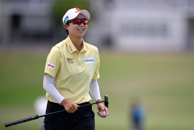 2라운드 경기 중 환하게 웃는 김효주. AFP연합뉴스