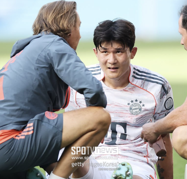 ▲ 홍명보호는 김민재를 중심으로 하는 스리백을 주전술로 삼기 시작했다. 그런 김민재가 빠지면 전력 점검과 수비 전략을 재조정해야 한다. 김민재의 회복 속도와 훈련 복귀 여부가 10월 A매치 성공의 핵심 열쇠가 될 전망이다.