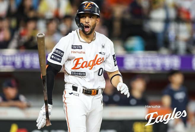 ▲ 공수 모두에서 한화의 가을야구 키를 쥐고 있는 루이스 리베라토 ⓒ한화 이글스