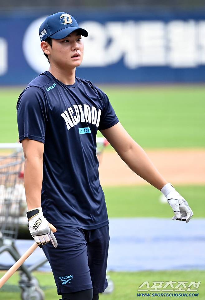 18일 창원NC파크에서 열린 삼성과 NC의 경기, NC 김주원이 타격훈련을 하고 있다. 창원=허상욱 기자wook@sportschosun.com/2025.09.18/