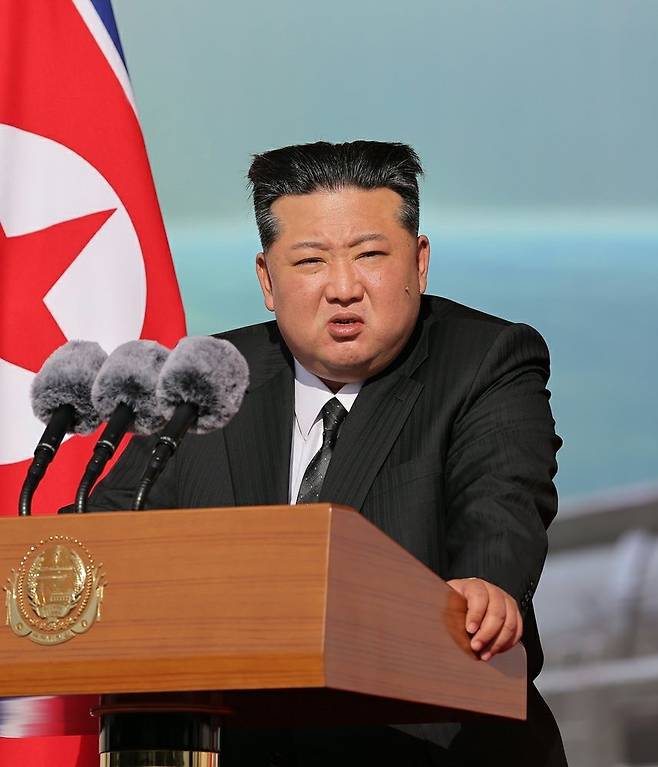 북한 노동당 기관지 노동신문은 5일 “무장장비전시회 ‘국방발전-2025’가 지난 4일 수도 평양에서 성황리에 개막했다”라고 보도했다. (평양 노동신문=뉴스1)